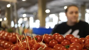 Nu e o glumă! Cât a ajuns să coste un kilogram de roșii românești în piață, acum, în martie 2025