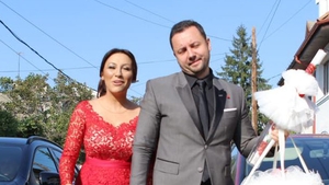 Nu credei ca o s-o vezi ASA! Cum s-a imbracat Andra la botezul micutei Rosa