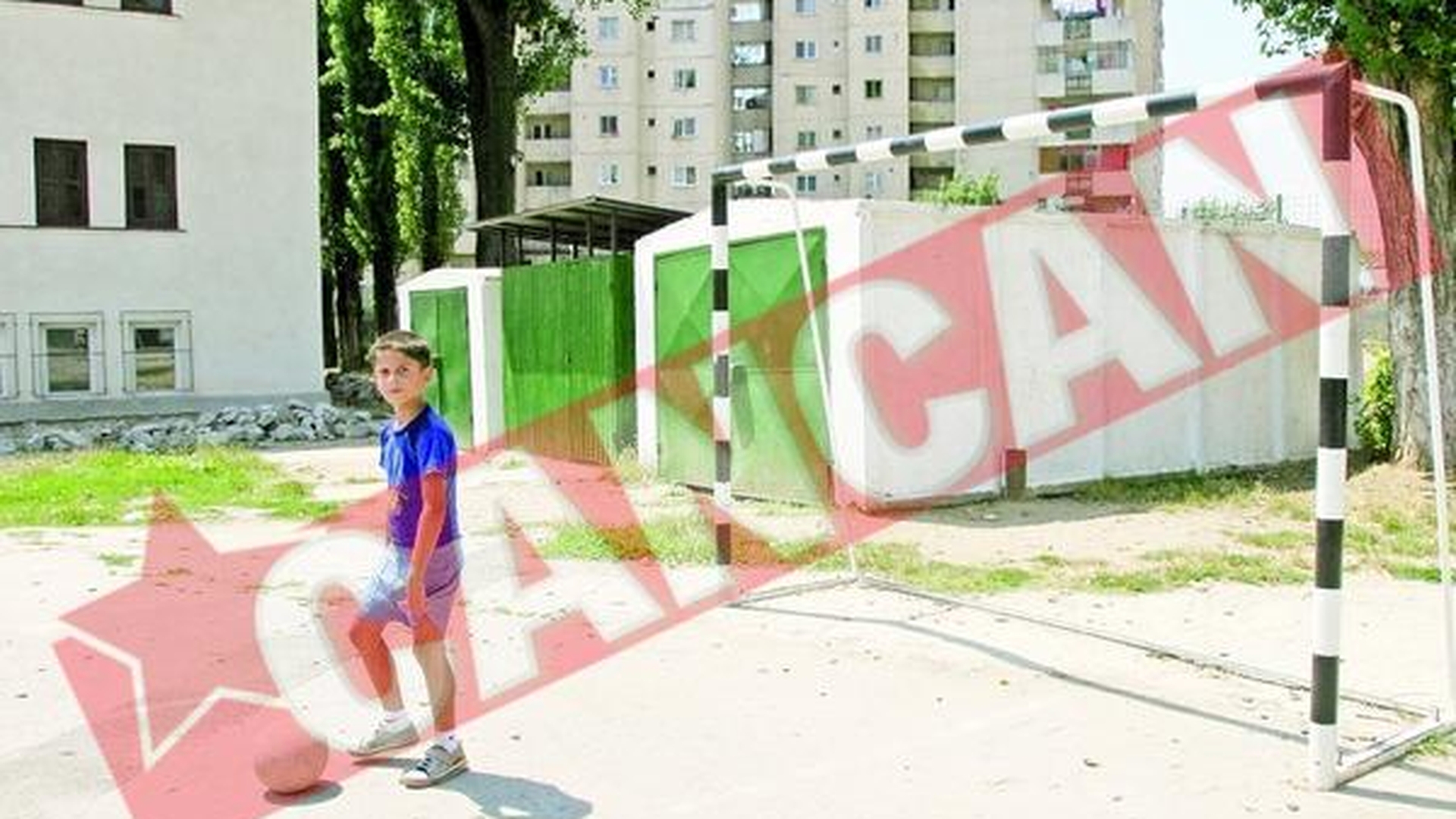 Garajele, demolate de Poteras, au ajuns In curtea unei Scoli