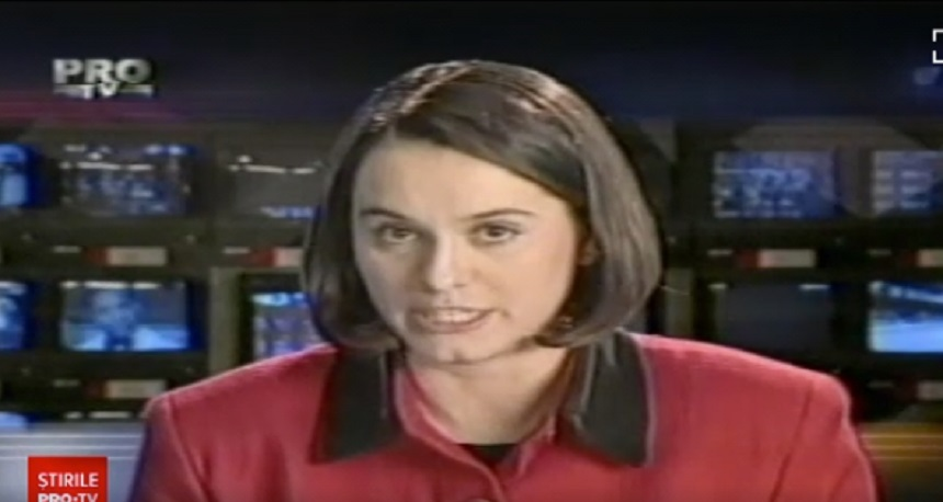 Primul jurnal Știrile Pro TV prezentat de Andreea Esca pe 1 decembrie 1995. Detaliul ciudat observat în aceste imagini