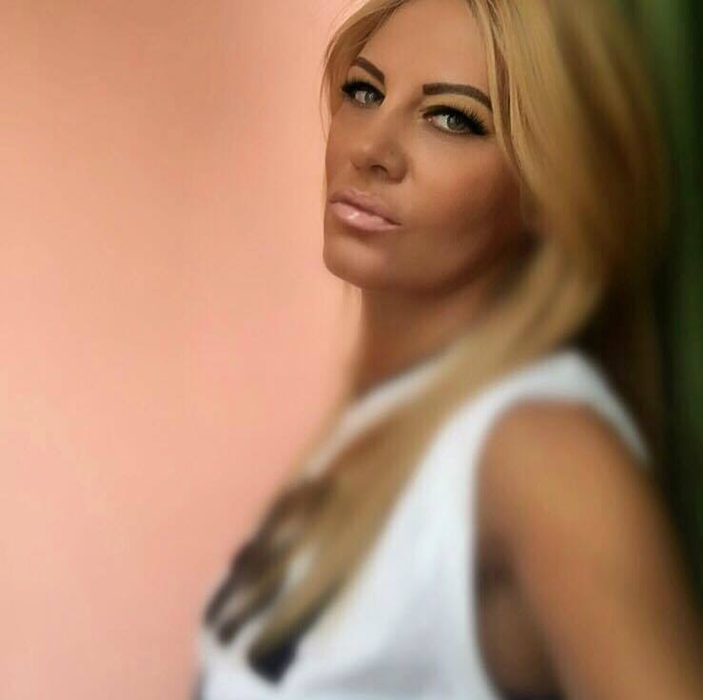 Despre Valentina s-a spus că era gravidă în clipa în care a fost părăsită de către Tavi Clonda