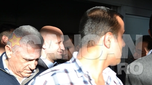 Terim, primit cu flori la Cluj! Giovani Becali s-a dus special la aeroport sa-l intalneasca pe antrenorul lui Galatasaray