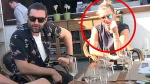 Cum a fost fotografiata Gina Pistol in bratele lui Smiley, in culisele de la Romanii au talent? E chiar ea? Vedeta de la Antena 1: "Haterii o sa spuna ca e Photoshop"