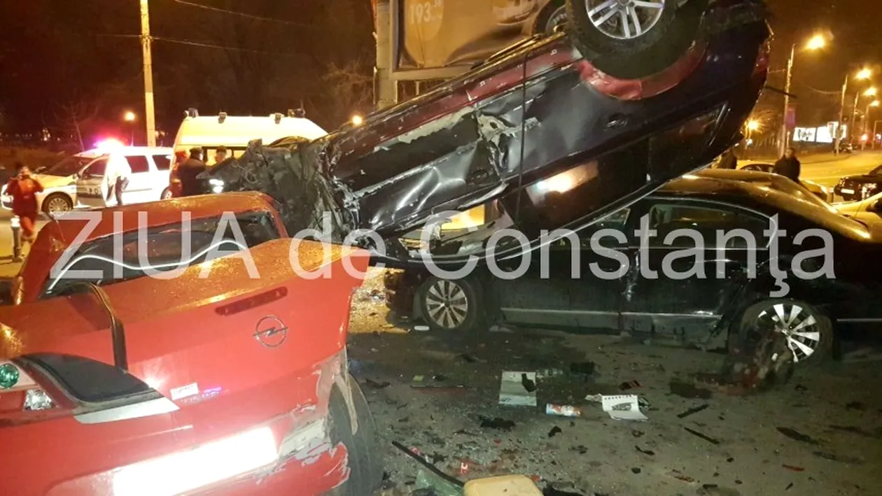 Accident grav în lanţ în Constanţa! 12 maşini au fost avariate 