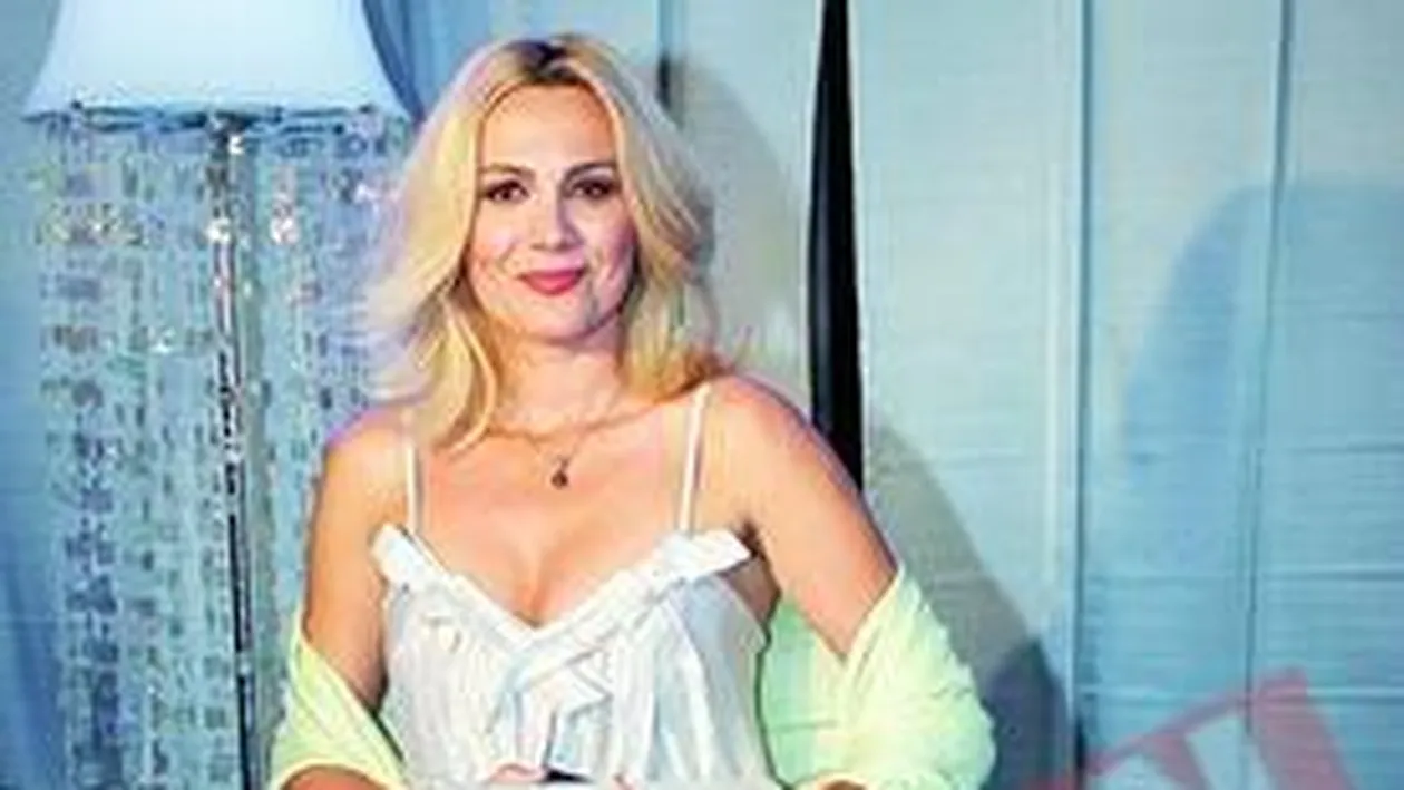 Ionela Prodan i-a dat cu flit Danei Savuica