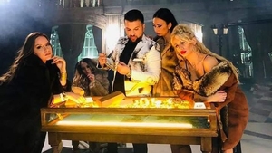 Continuă scandalul în lumea maneliștilor! Soția lui Tzancă Uraganul, atac fără precedent la vloggerițe: ”Nu le-am văzut o dată să se spele!”