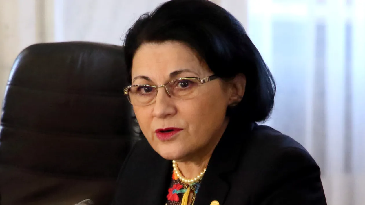 Ecaterina Andronescu, fost ministru al Educaţiei, a spus adevărul despre anul şcolar: „Automat îngheaţă”. Ce îi aşteaptă pe profesori