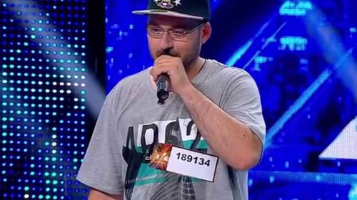 Vasluienii îi cer “gangsterului” de la X Factor să se mute din oras: “E o rusine!”
