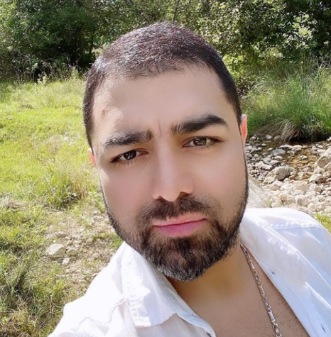 " Am cântat în scaun cu rotile". Sacrificiile uluitoare pe care Liviu Puștiu le-a făcut pentru a deveni artistul de azi 