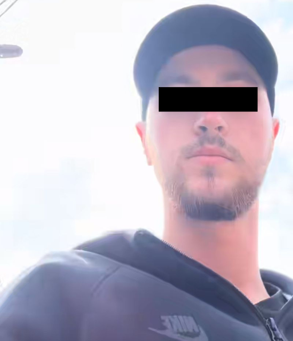 Cum s-a filmat Vlad Verdeș, înainte să-și ucidă tatăl. Detaliul observat de internauți