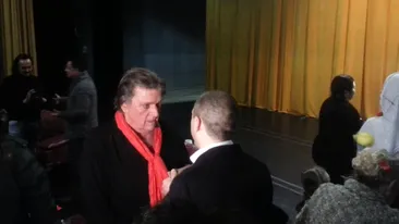 Afla cine a fost alaturi de maestrul Florin Piersic la aniversarea a 79 de ani! Vezi cum s-a imbracat sotia actorului!