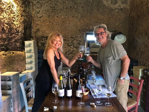 Cum arată Goldie Hawn în costum de baie, la 72 de ani. Imagini fabuloase cu actrița!