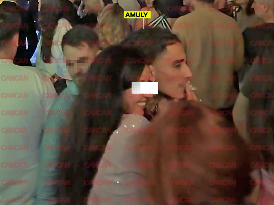 Amuly, cu o brunetă misterioasă în club