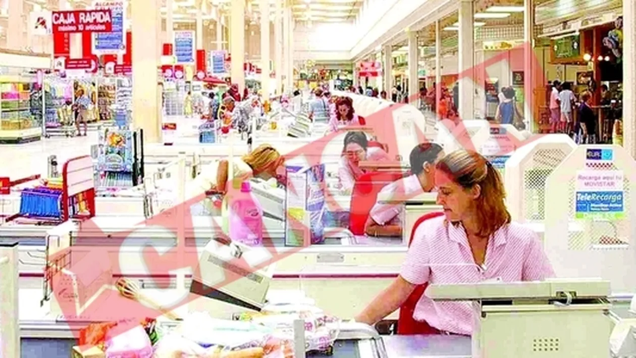 Casiere cu pampersi la supermarket