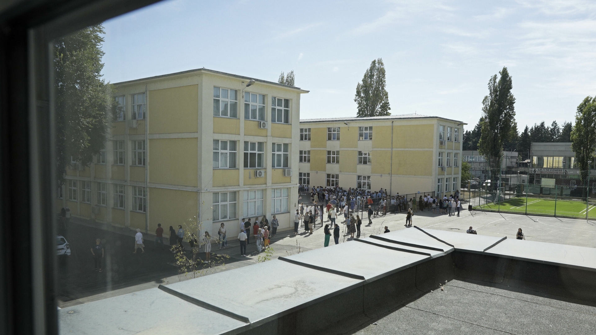 Se închid sau nu școlile luni, 25 noiembrie, după alegerile prezidențiale? Ministerul Educației lămurește situația