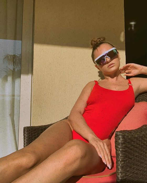 Alexandra Stan, cu zonele intime la vedere. Imaginile au fost făcute publice