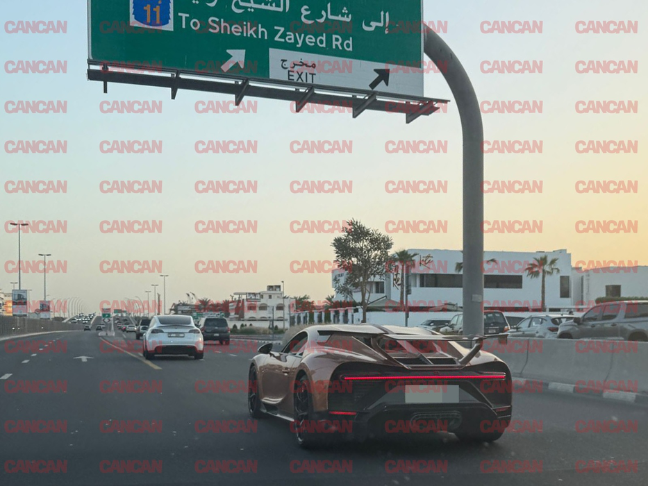 Frații Tate, în Dubai, cu un Bugatti Chiron Pur Sport