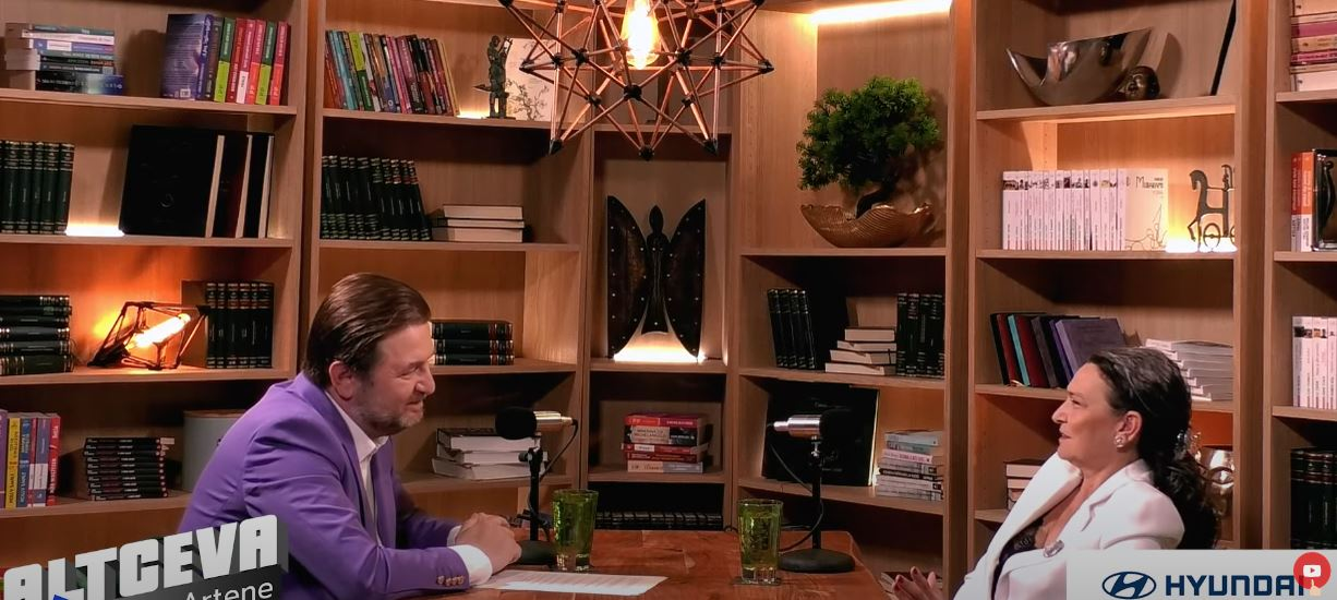 Totul despre viața de poveste a Ilenei Șipoteanu puteți urmări în cadrul podcastului Altceva cu Adrian Artene