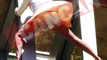 A sarit de la balcon