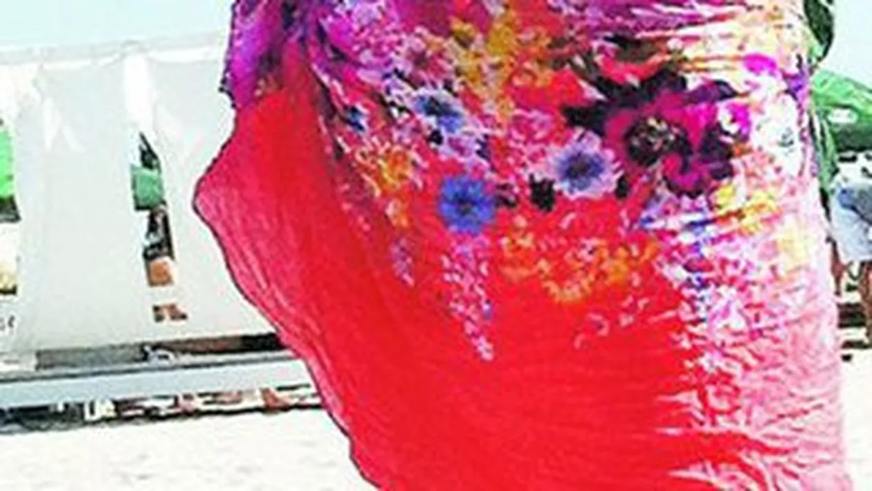 Oana sufera pentru ca Petre Roman nu o incurajeaza pe plan profesional! Tanjeste dupa afectiunea tatalui