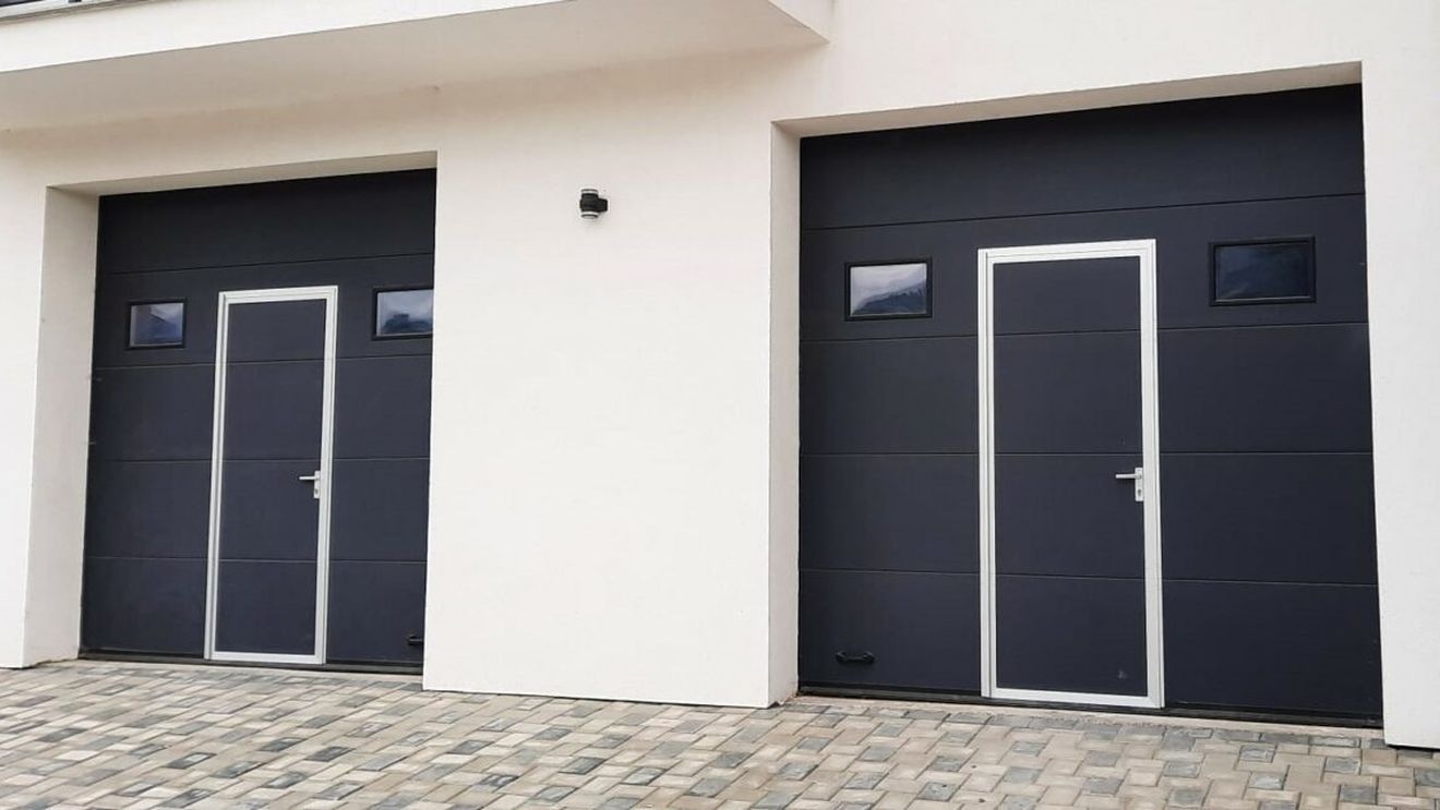 Cum să te lase vecinii în pace? Răspunsul: uși de garaj secționale, rezistente și practice!