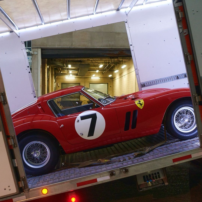 Cum arată cel mai scump Ferrari din lume. A fost vândut acum la New York pentru suma de 51.700.000 dolari
