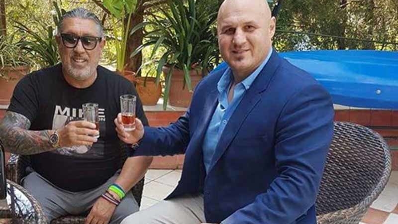 Serghei Mizil, "răpus" după ce a sărbătorit din plin Paştele! A adormit cu câinele în braţe!