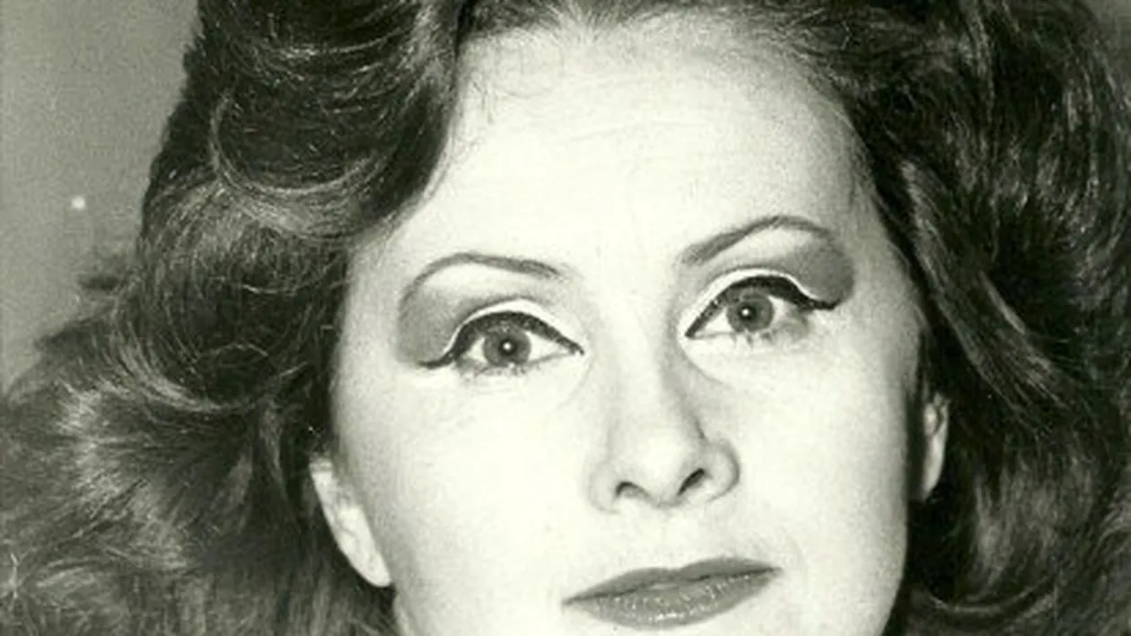 Stela Popescu a avut o viata amoroasa tumultuoasa! Si-a inselat primul sot cu marea ei iubire. Al doilea barbat i-a dat viata peste cap