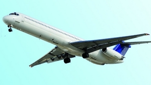 ULTIMA ORA! Un avion plin cu romani a aterizat de urgenta. S-a fortat intrarea in cabina pilotilor