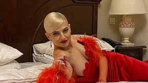 Lidia Buble s-a afișat în costum de baie, după ce a pus câteva kilograme în plus. Cum arată aceasta acum?