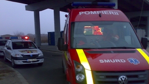 O femeie şi fiul ei au încercat să se sinucidă cu insecticid! Băiatul era cercetat pentru furtul unor apometre