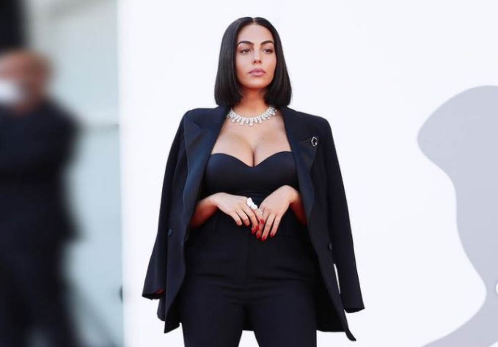 Georgina Rodriguez, revoltată pentru că iubitul ei, Cristiano Ronaldo, nu a fost titular cu Elveția. Mesajul postat de brunetă | GALERIE FOTO