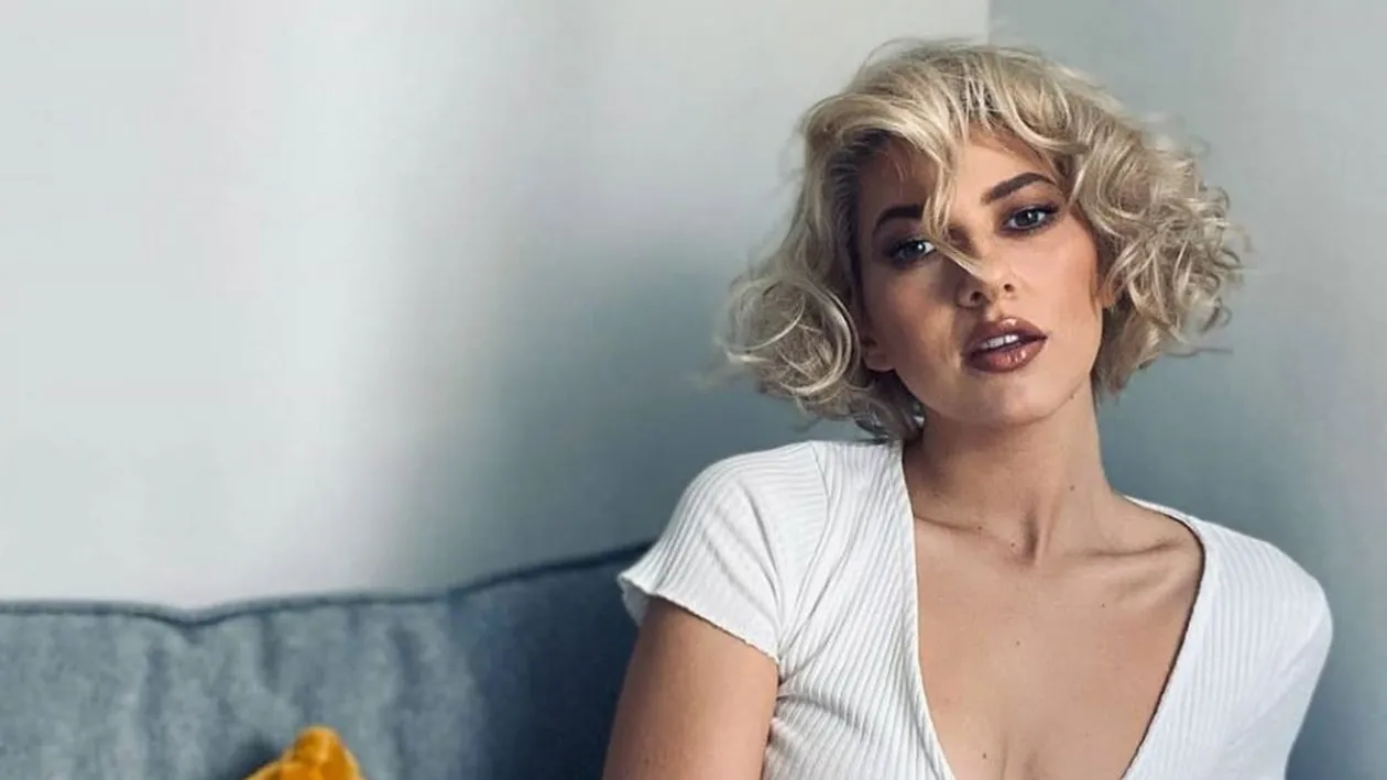 Lidia Buble și-a etalat formele la soare, iar internauții au reacționat: ”Cum era vorba aia...”