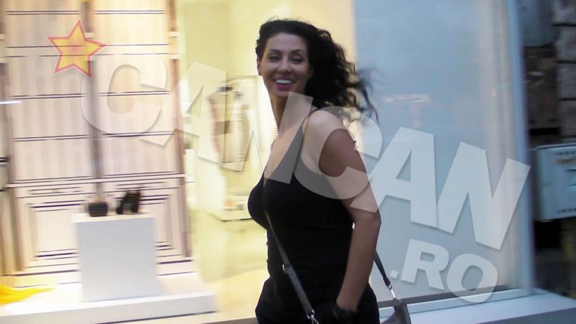 La o plimbare prin Dorobanti, trece drept o pustoaica! Mama Antoniei a dezvaluit in premiera secretul tineretii vesnice