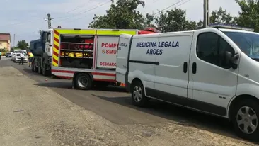 Scene îngrozitoare în Argeş! O femeie a murit pe loc, sub roţile unui tir