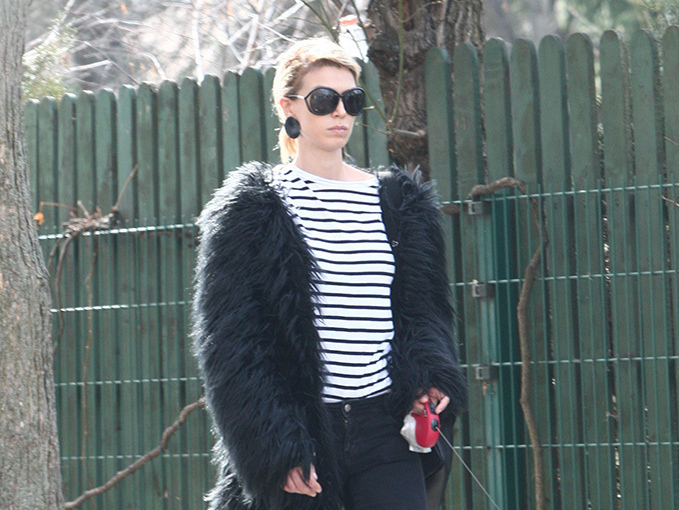 Alina Chivulescu obișnuiește să-și schimbe, periodic, look-ul