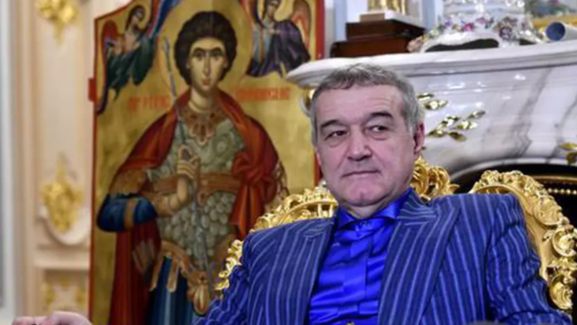 Gestul lui Gigi Becali a uimit pe toată lumea. Ce a făcut milionarul în curtea unei biserici