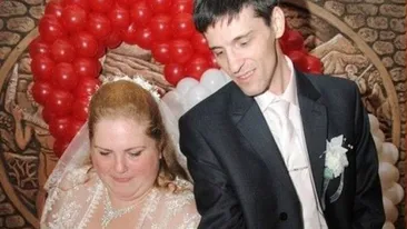 La soare te poti uita, dar la sanii ei ba! Cum a putut sa se imbrace aceasta mireasa in ziua nuntii! Este infiorator