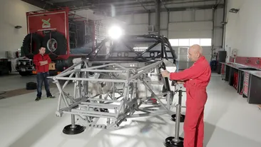 Casuneanu junior isi face masina visurilor! Nu vrea sa fie doar pilot, ci si constructor!