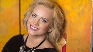 PAULA CHIRILĂ o va înlocui pe MIRELA BOUREANU VAIDA la cârma emisiunii "Mireasă pentru fiul meu"