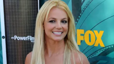 Britney Spears, cu o rană imensă pe picior! Diva a găsit puterea să zâmbească chiar dacă avea dureri groaznice
