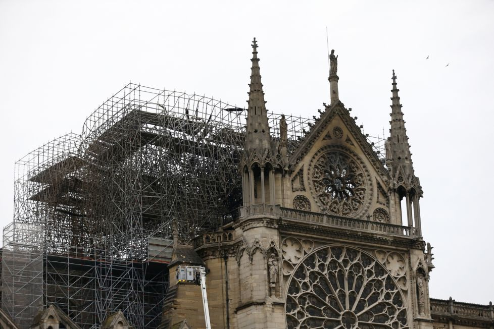 Sâmbătă are loc prima slujbă în Catedrala Notre-Dame după incendiul din aprilie