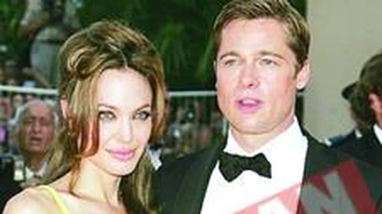 Jolie ameninta ca-l paraseste pe Pitt