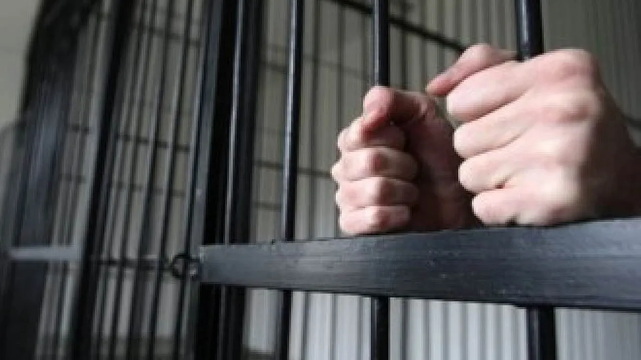 Atat cheltuie statul cu detinutii de lux. Cancan.ro a aflat ce diurne au Giovani Becali si Monica Iacob Ridzi