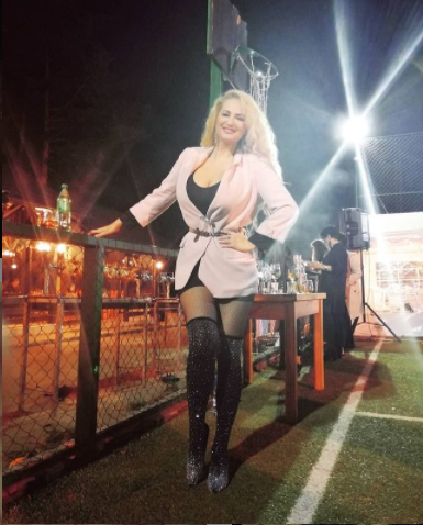 Fosta componentă a trupei Sexxy, de nerecunoscut. Vedeta a pierdut lupta cu kilogramele