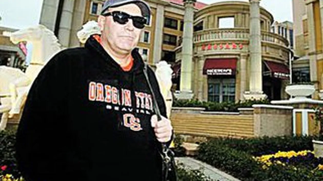 A saracit cazinourile cu 15 milioane de dolari