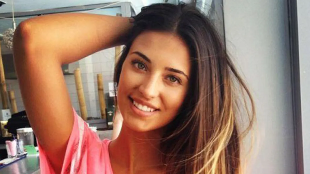 Nu e Alex Velea! Cine i-a facut Antoniei ziua mai frumoasa! Imaginea cu care artista si-a cucerit fanii