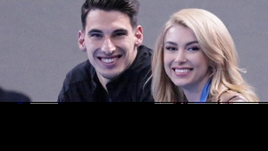Nici măcar Andreea Bălan nu a reușit să îi „amețească” pe grecii care l-au bătut pe Victor Cornea la tenis