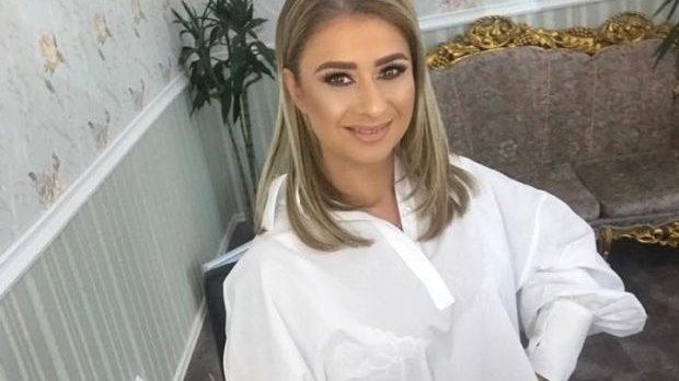 Afară ploua torențial, iar Anamaria Prodan... Cum s-a fotografiat sexy-impresara