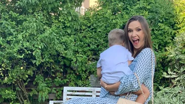 Ce răspuns a dat Adela Popescu când a fost întrebată de o admiratoare de ce nu arată fața copiilor ei